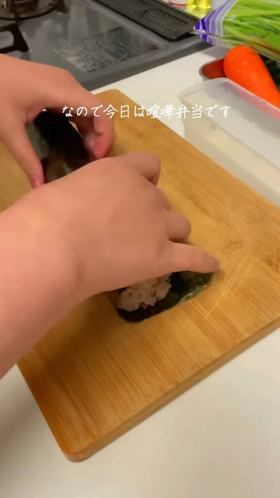 作るのは“具なしキンパ”
