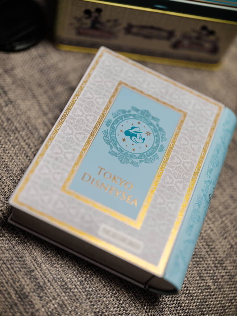 洋書の裏表紙のようなデザインが出現!