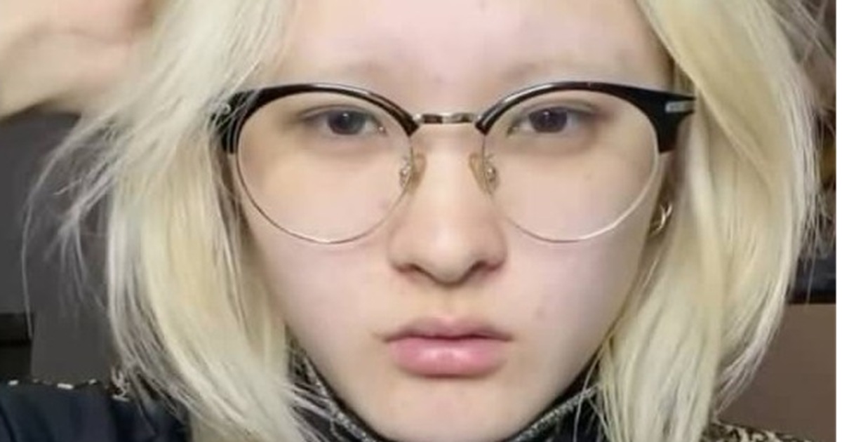 ジャージ姿すっぴん眼鏡女子→本気でメイクしたら…… 「え?」衝撃の姿に「どういうこと」「ううう嘘でしょ、ありえない」【海外】(1/2) | 美容 ねとらぼ