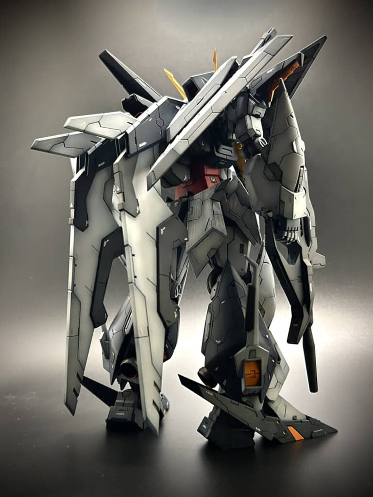 斜め後ろから撮った改修後のΞガンダム