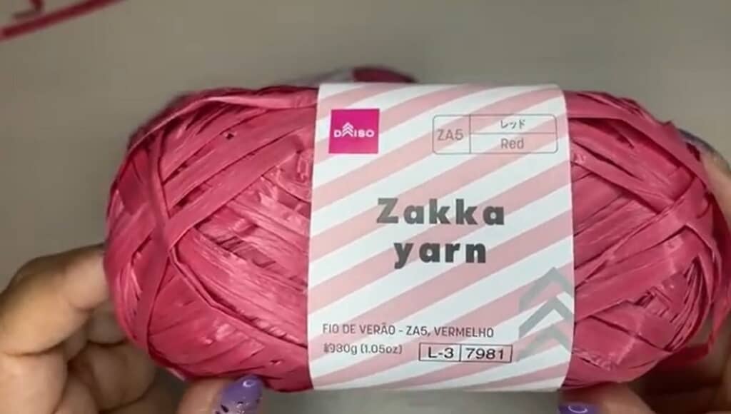 ダイソーのザッカヤーンを使います