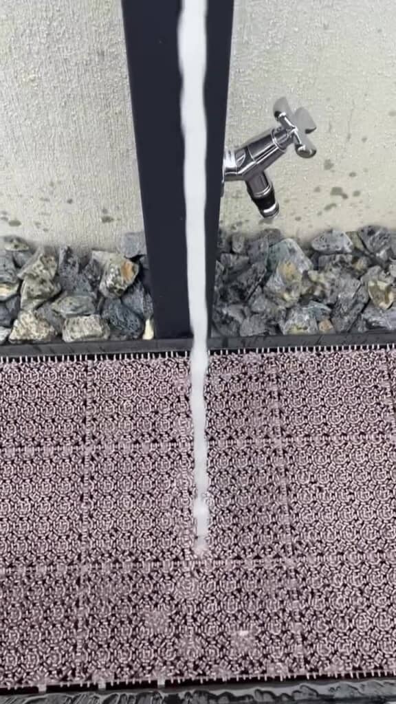 全く水跳ねしない!