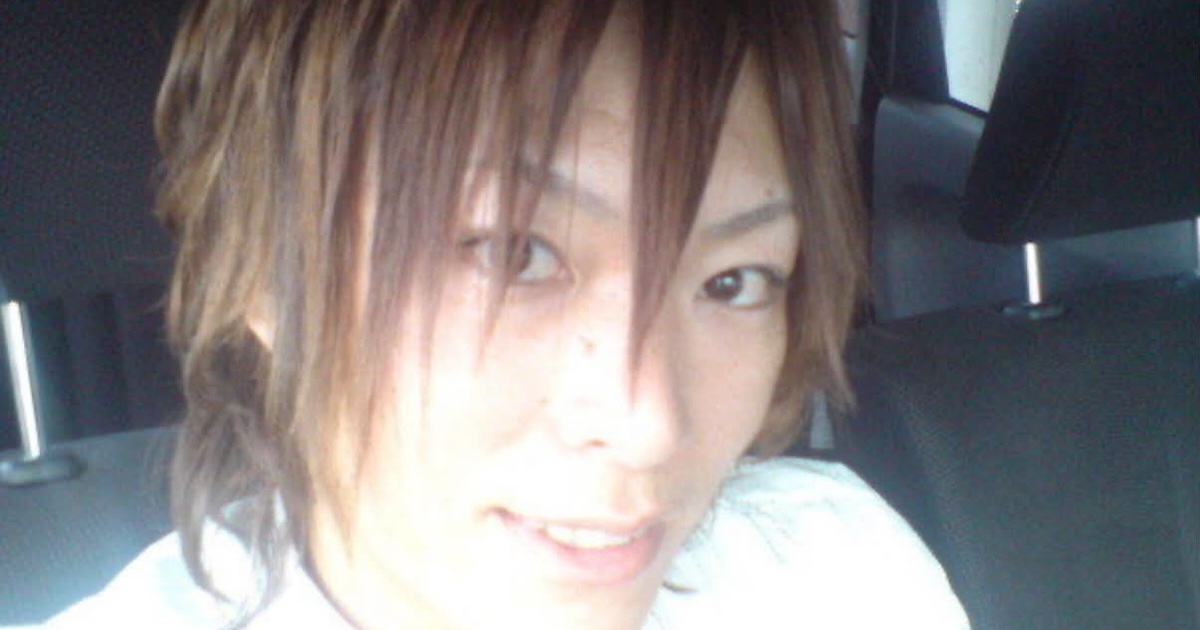 佐藤健そっくりだった25歳→20年後の現在……「何があったん？」　“まさかの姿”に「ごめん、笑った」「あなたみたいな人大好き」（1/2） | ライフスタイル ねとらぼ