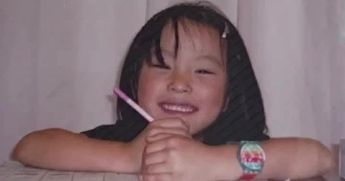 満面の笑みを浮かべる7歳少女→13年後…… 驚がくの姿に反響「kawaii」「大きくなってもっと美しく」(1/3) | ライフスタイル ねとらぼ
