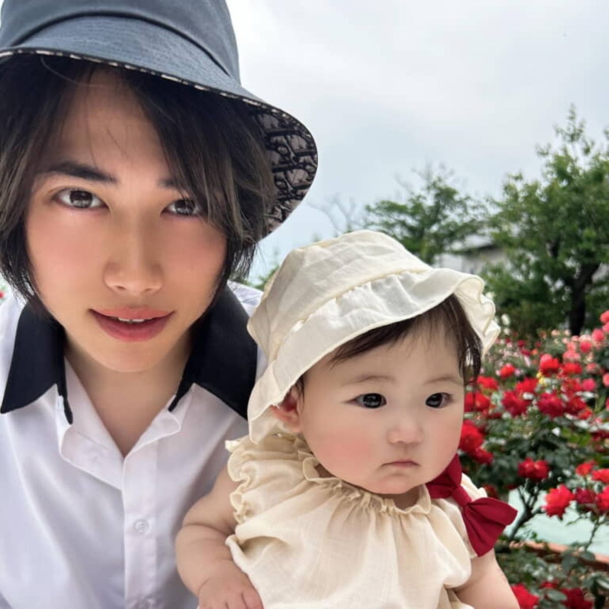 生後8カ月娘と25歳新米パパ→1年後……　驚きの姿に「ええっ」「思わず二度見しました」と160万表示 | ライフスタイル ねとらぼ