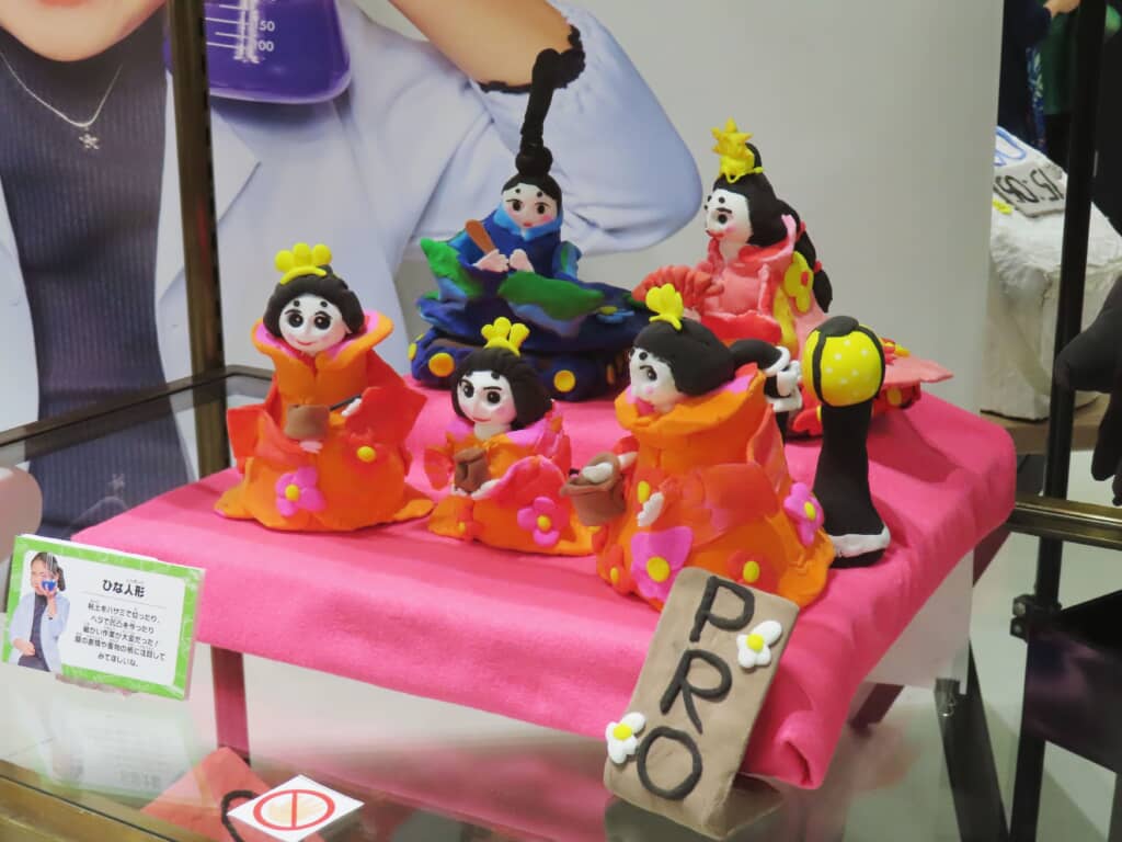 かわいいひな人形