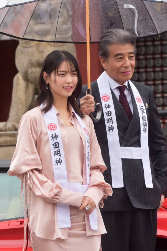「免許返納!?」の大ヒット祈願イベントに登壇した舘さんと西野さん