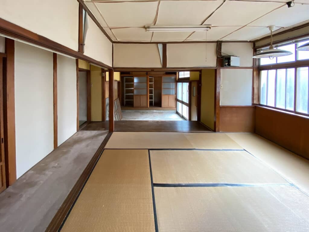 改装前の内装