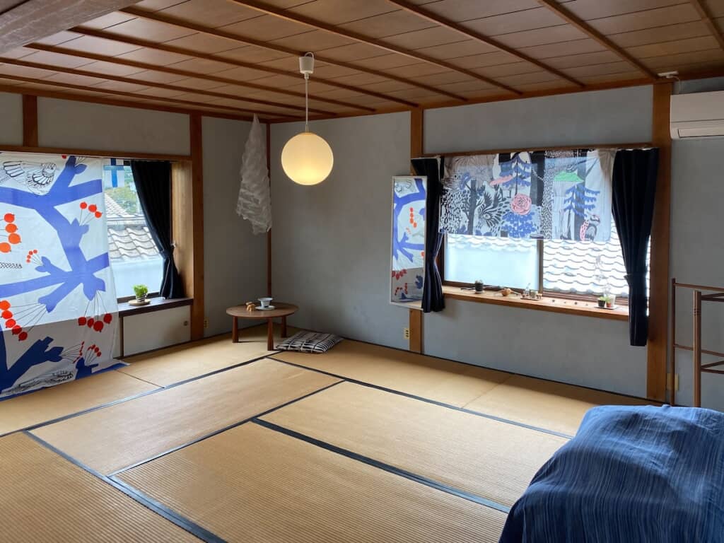 シンプルで居心地の良さそうな部屋