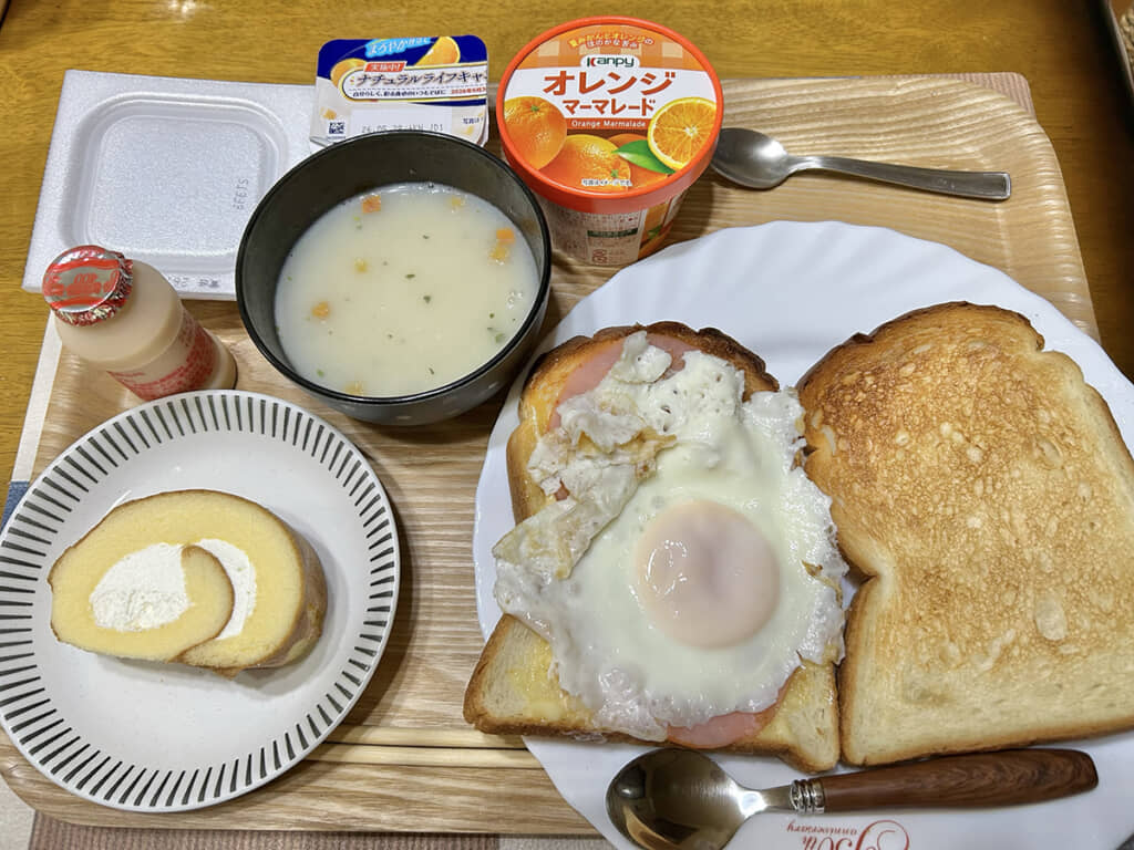 ボリュームたっぷりで豪華な朝ご飯