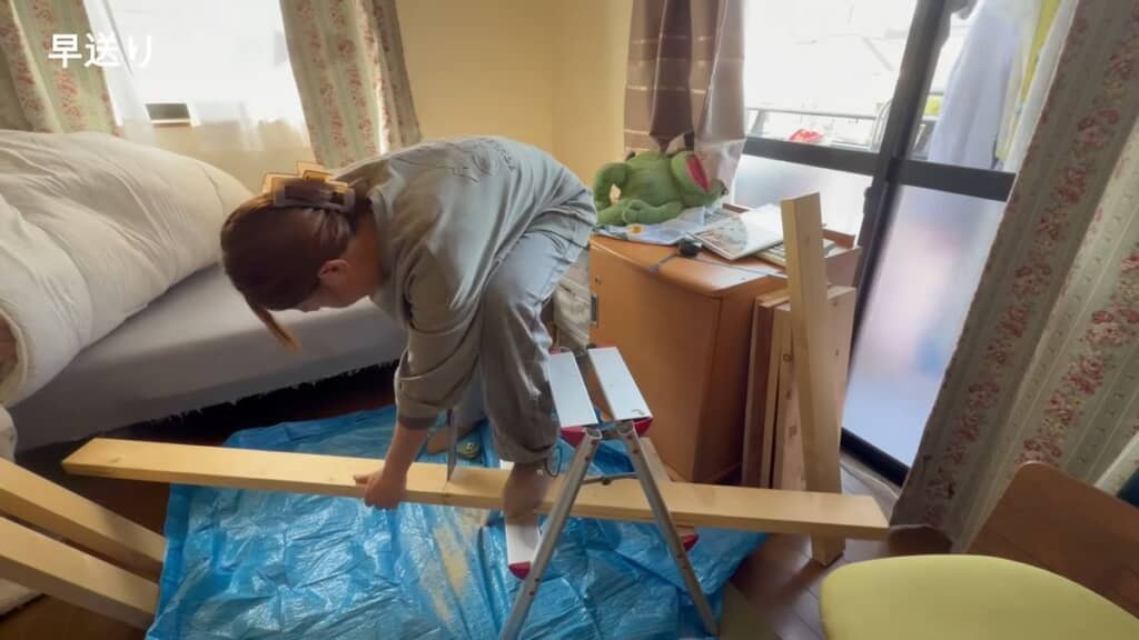 フレーム用の板材を切り出す