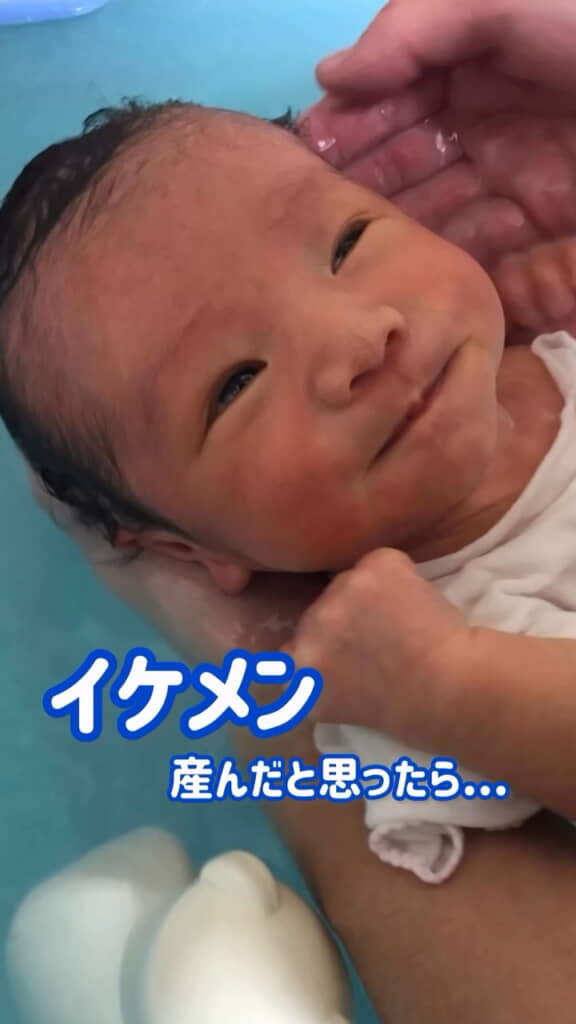 生まれたばかりの時期でも整った顔立ち