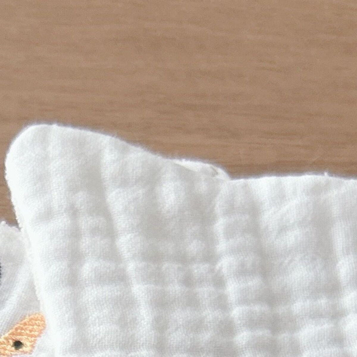 嫁が選んだ布→義母に「これでスタイ作って」と渡したら……　驚きの完成品に「100点すぎる」「こんなお義母さんいいなぁ」 | ライフスタイル ねとらぼ