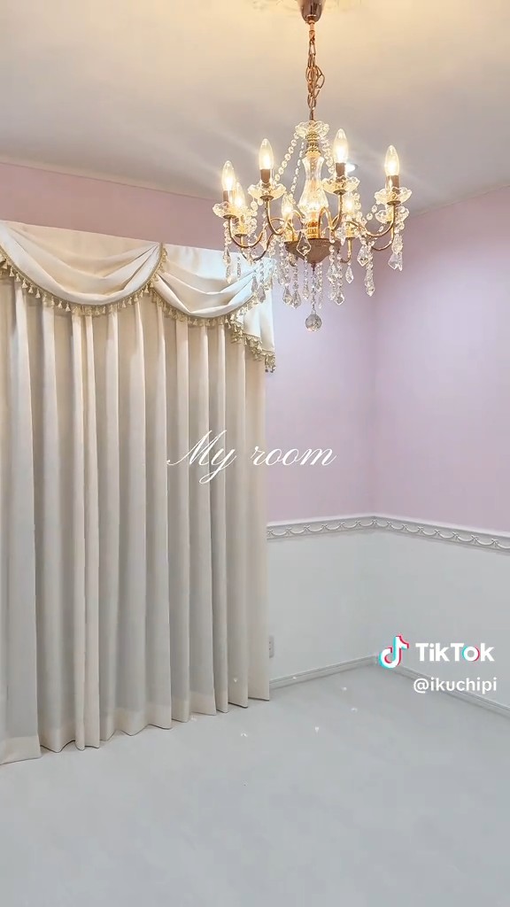 お姫様の部屋みたい
