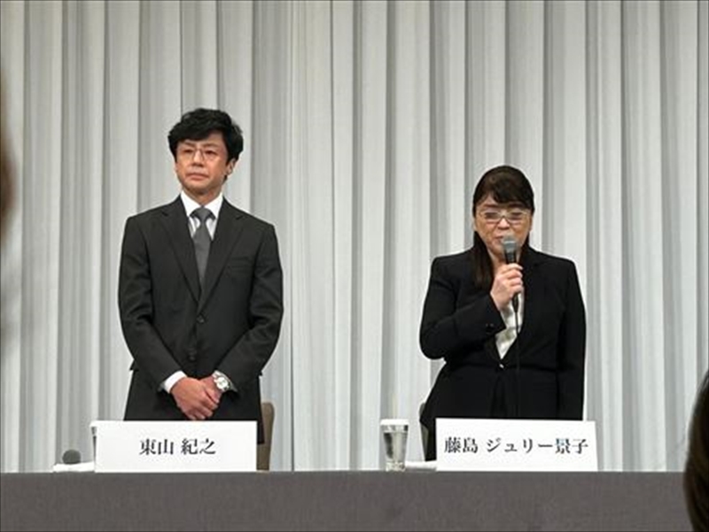 SMILE-UP.社長就任と芸能界引退を発表した会見での東山紀之