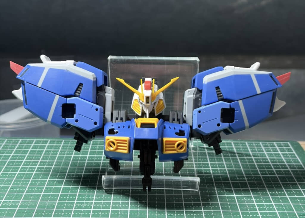 大型化された肩アーマー