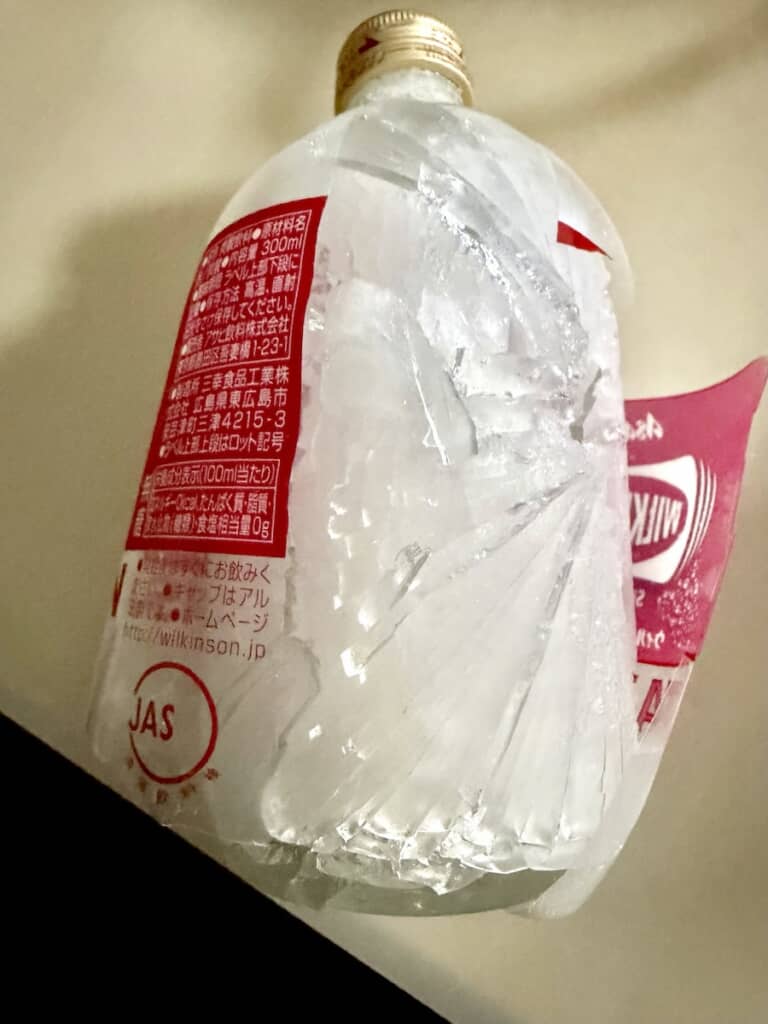 瓶は冷凍しないようにしましょう