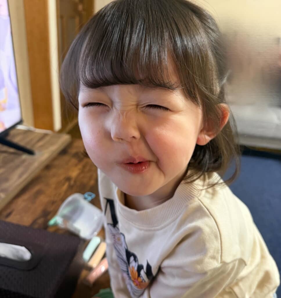 子どもの変顔2