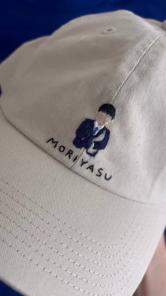 スーツの色を入れたら……