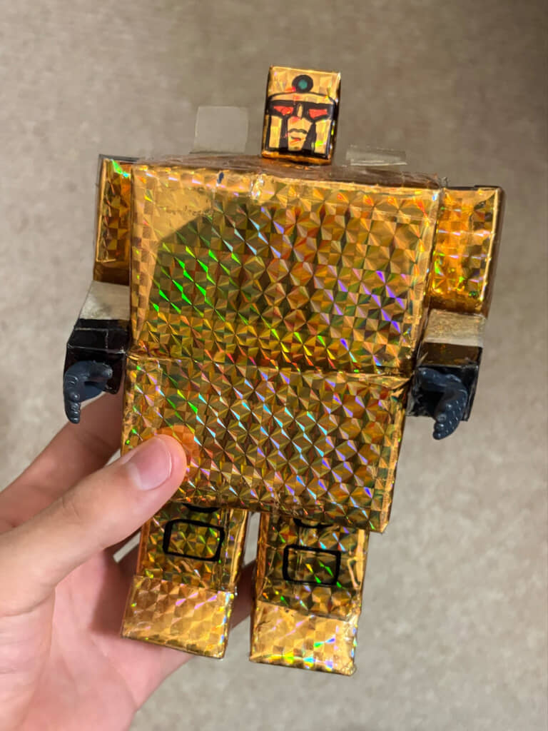 小学生の頃に紙で作ったゴールドライタン