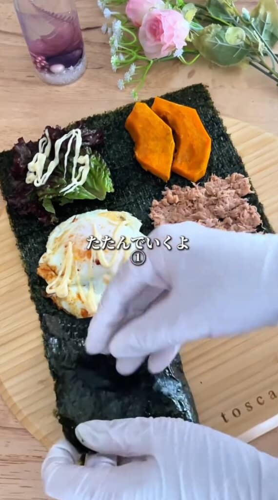 パタンパタンと折りたたみます