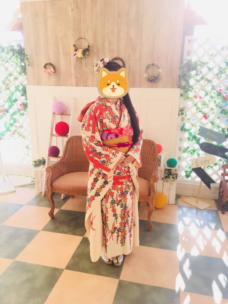 祖母が孫娘のために仕立てた振袖が豪華!