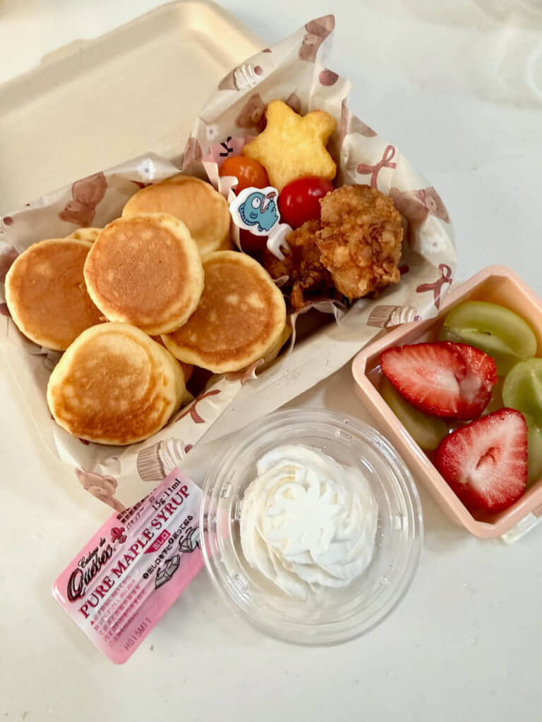 パンケーキ入りお弁当