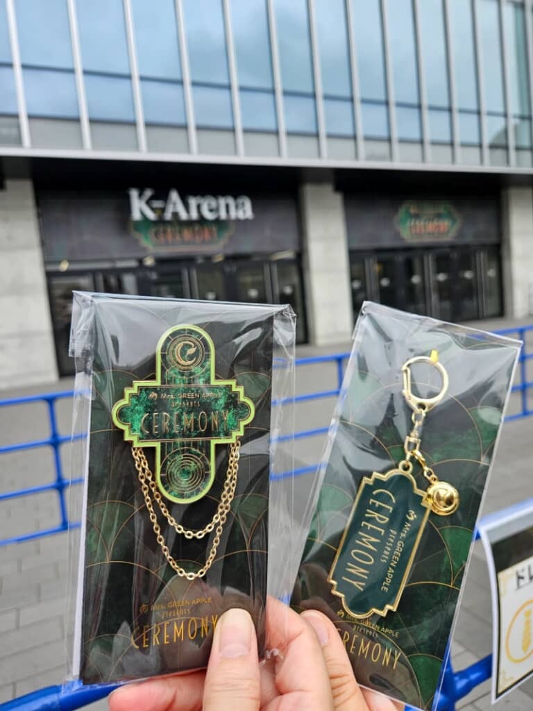 CEREMONYのブローチ