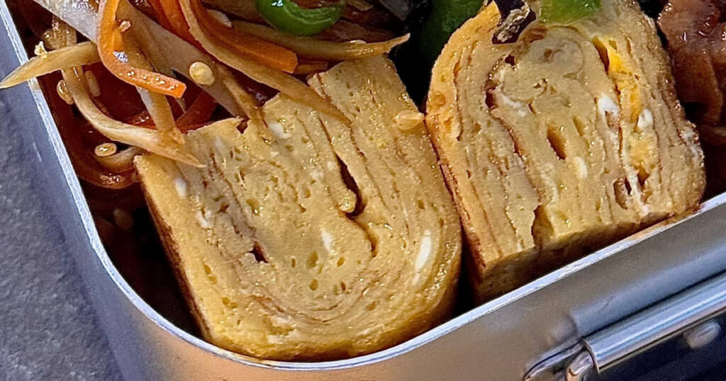 卵焼きがおいしそうなお弁当。でも、特筆すべきはそこでなく……