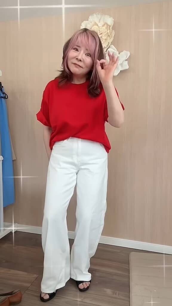裾を入れるだけでかなり若々しく見える！