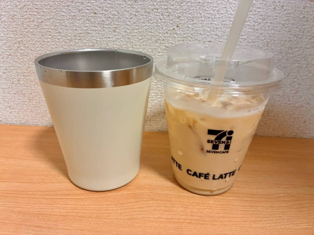 さっそくセブン‐イレブンでアイスカフェラテを買ってきた