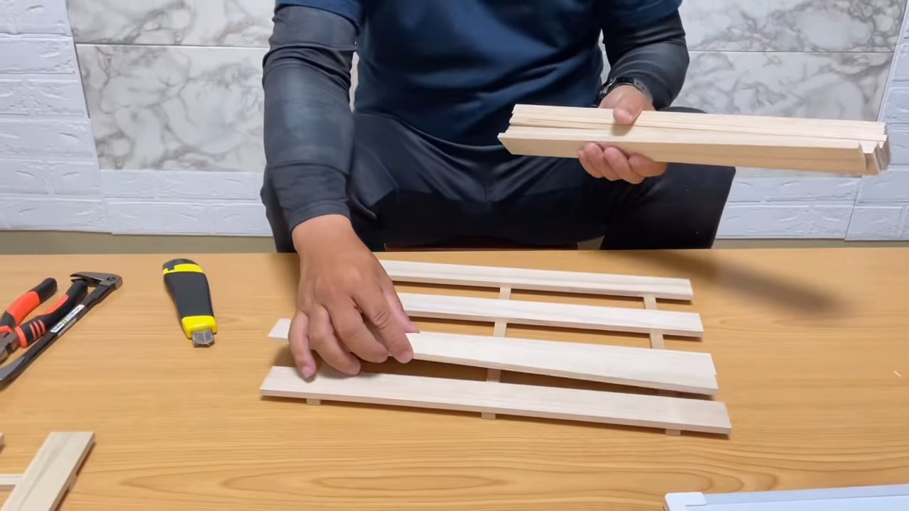 100均のスノコをDIY、家具を作ると…… 高見えする驚きの完成品に ...