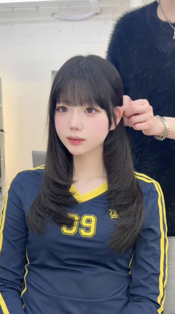 同じロングヘアなのにここまで印象が変わるとは！