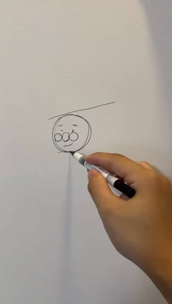 アンパンマンを描いているのかと思いきや……