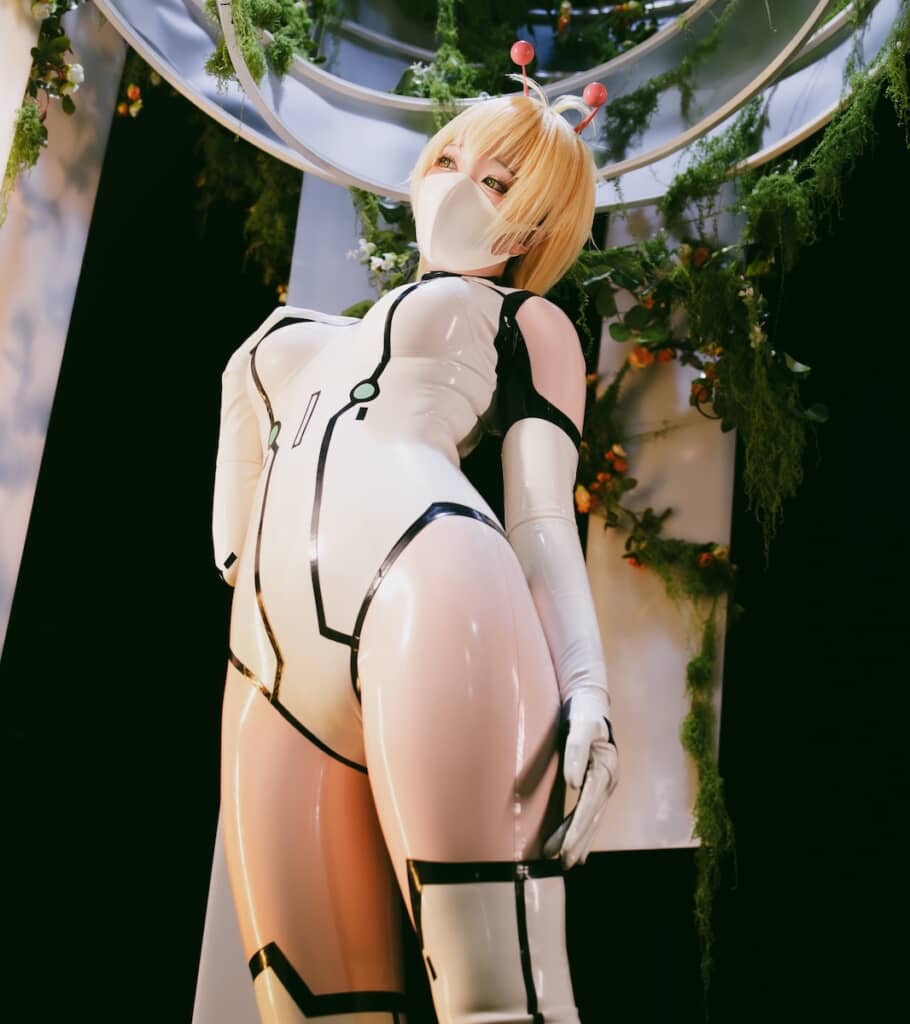 涼しげな表情ですが、あんな汗をかくほどの暑さと戦っていたとは……