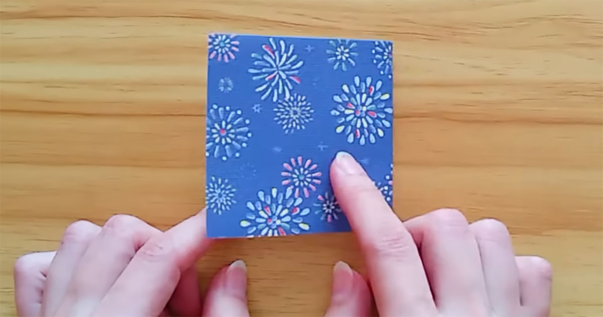 100均の折り紙で“音の鳴らない風鈴”を作ったら……　どこにでも飾れる出来栄えに「あまりに素敵」「子どもの工作にもいいですね」（1/3） | ハンドメイド ねとらぼ