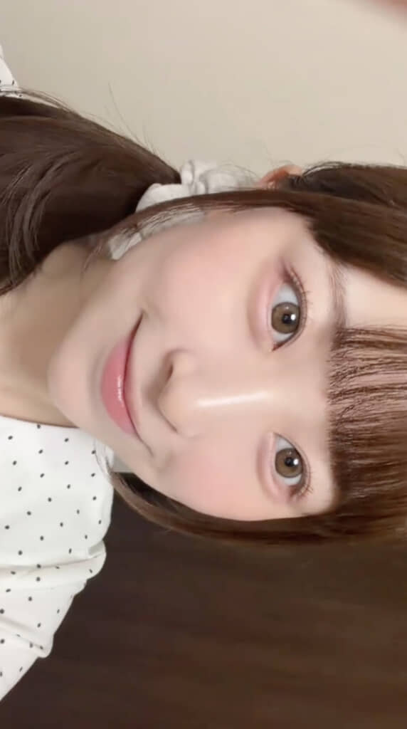 多幸感たっぷりの色素薄い系メイクに！