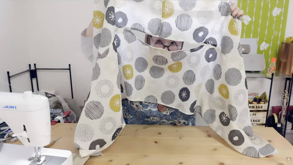 ここが頭を出す部分になります