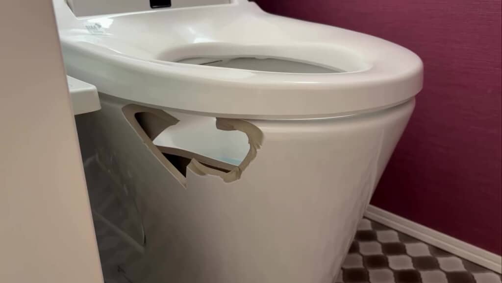 側面の一部が割れてしまい……