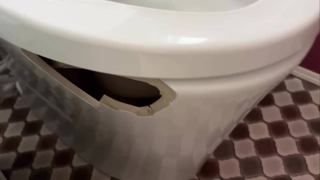 大きな穴が……
