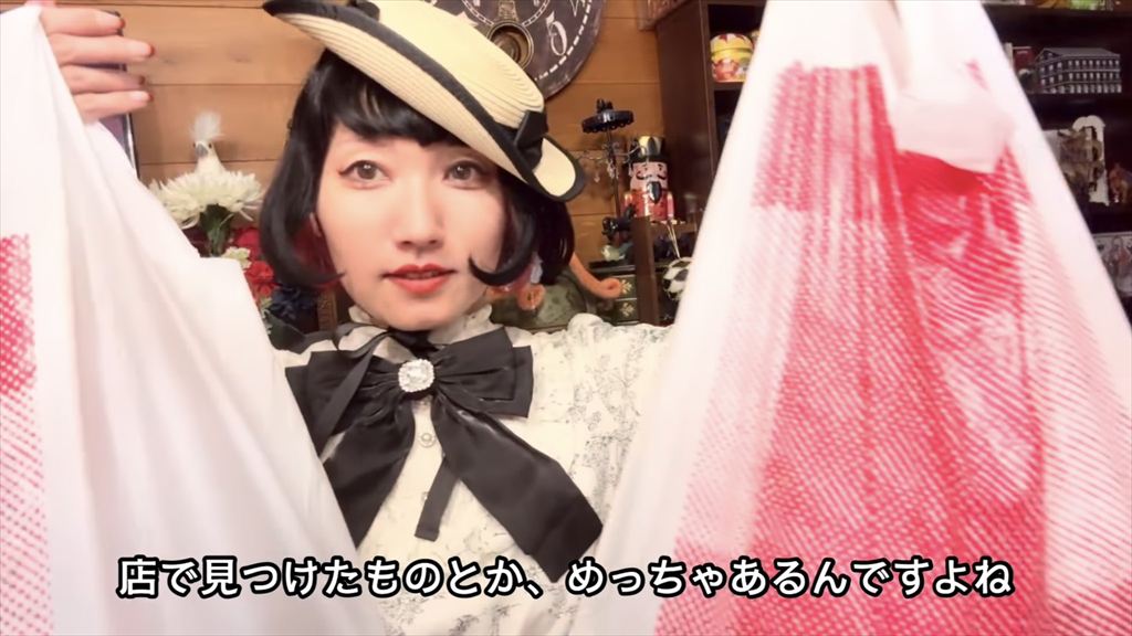 （1/10）しまむらで服を購入。着ているのはワンピースと靴下、ジュート素材のキャノティエと黒いレースアップシューズ