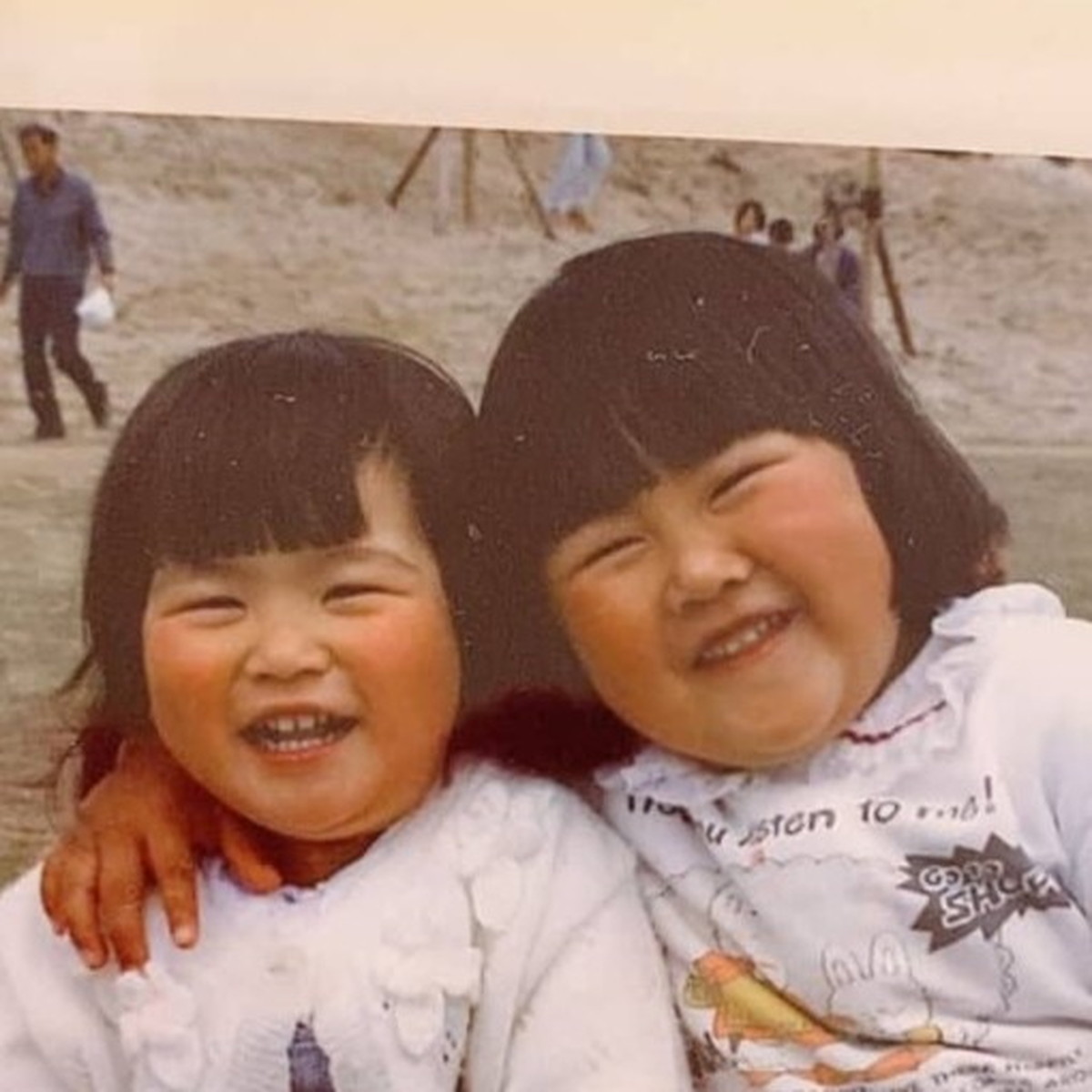 そっくりな2歳差姉妹→大人になった“現在の2人”に「びっくりしました！！」「あれ…何か目から汗が」（1/3） | ライフスタイル ねとらぼ
