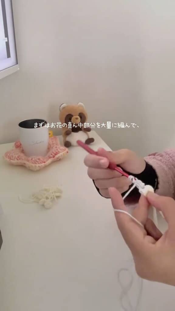 さっそく編んでいくshukaさん