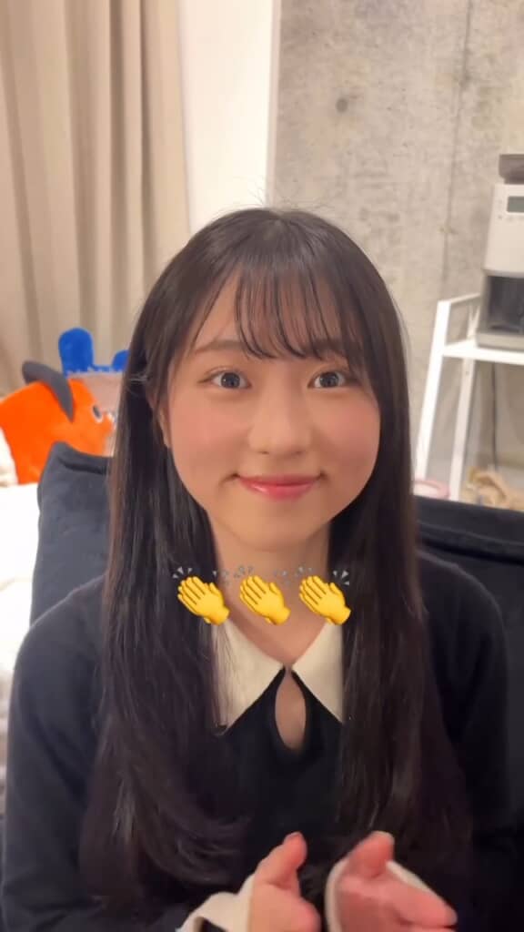 清楚な印象のメイクが完成