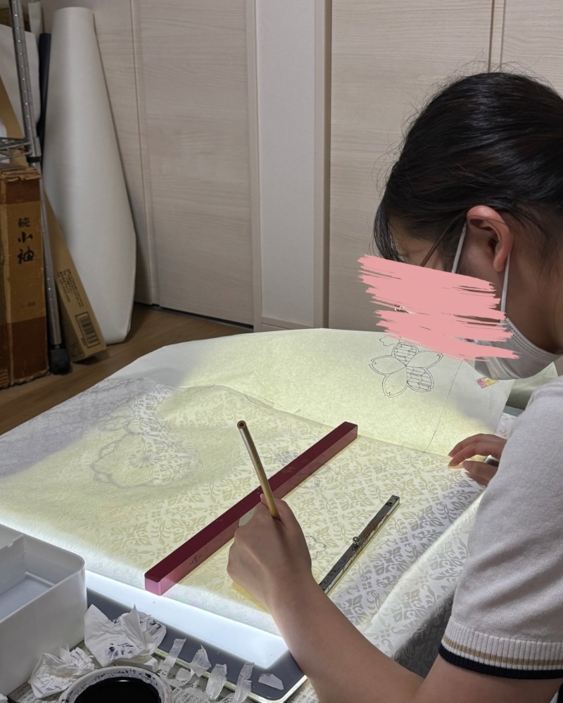 愛犬の振袖を作る教え子