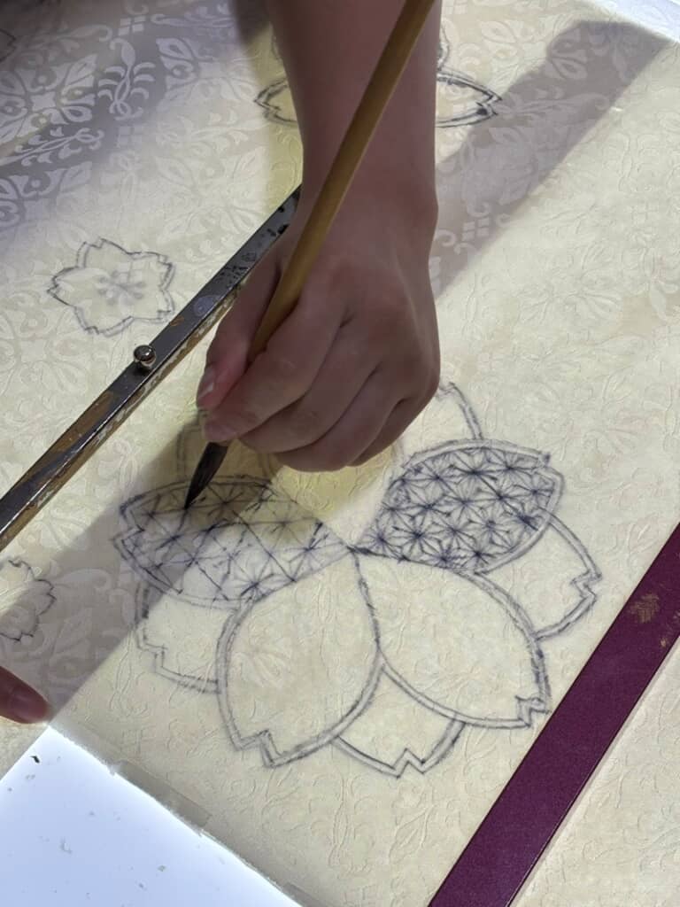 麻の模様が付いた桜も振袖に
