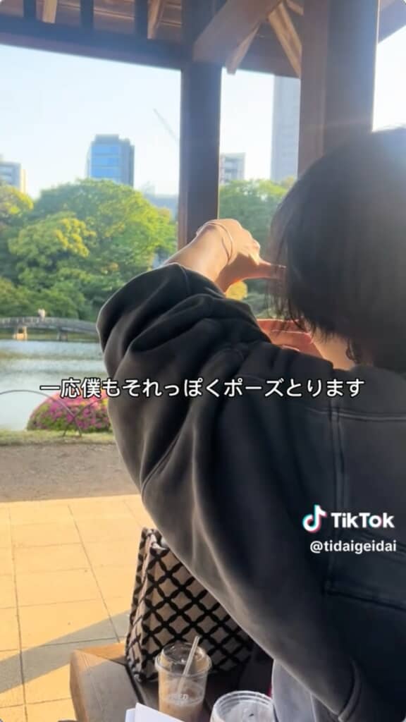 風景を指で四角く囲んだら、なんとなく絵が描けそうな気がする