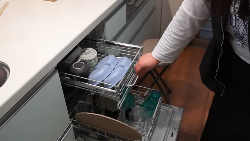 4人家族用としては十分なキャパの食洗機