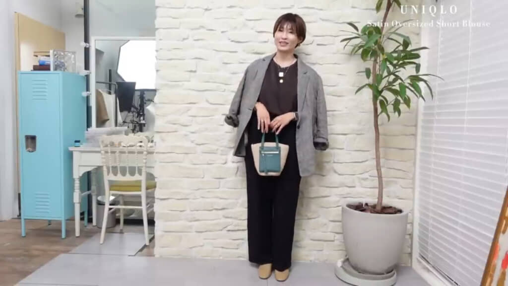 ジャケットを上に羽織ってみた様子