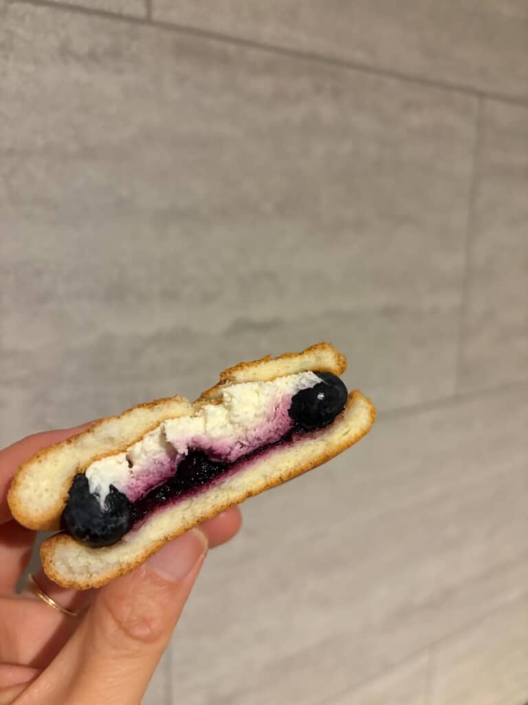 北海道の直営店のみでの販売と少し手に入りづらいですが、ぜひ食べてみたい……!